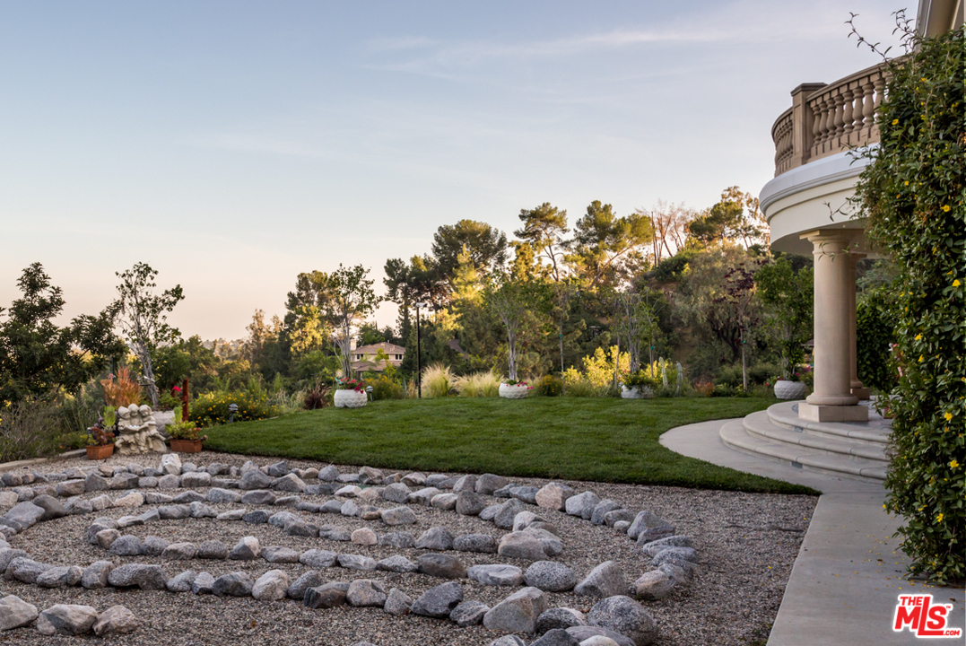 150 Patrician Way Pasadena, CA 91105 - Photo 38 of 43 a view of a park with a tree in the background