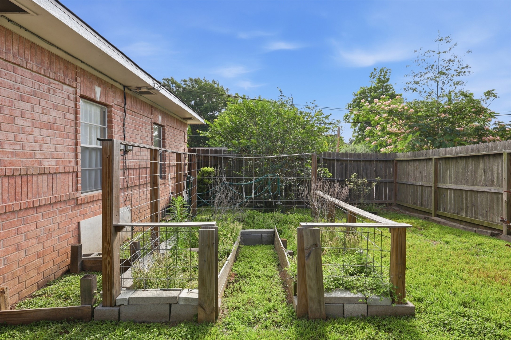1002 Washington Street Brenham, TX 77833 - Photo 18 of 23