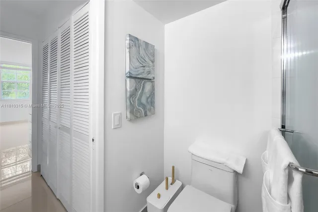 $5,000 | Biscayne Yacht and Country Club, Aventura, FL 33180