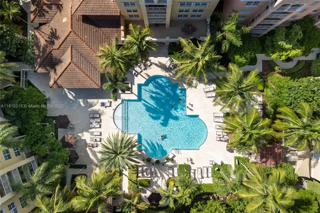 $5,000 | Biscayne Yacht and Country Club, Aventura, FL 33180