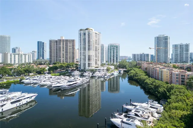 $5,000 | Biscayne Yacht and Country Club, Aventura, FL 33180