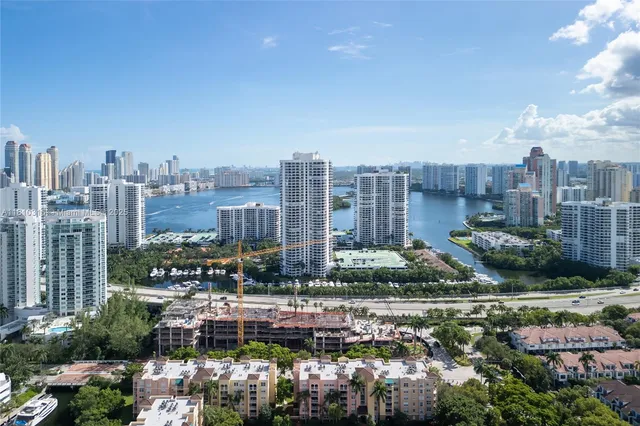 $5,000 | Biscayne Yacht and Country Club, Aventura, FL 33180