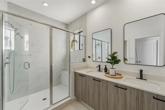 $580,000 | 15736 Southwest 136 Way, Miami, FL 33196