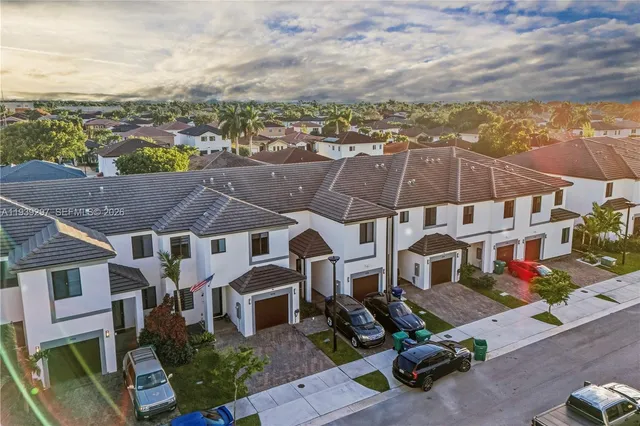 $580,000 | 15736 Southwest 136 Way, Miami, FL 33196