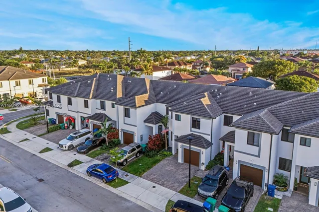 $580,000 | 15736 Southwest 136 Way, Miami, FL 33196