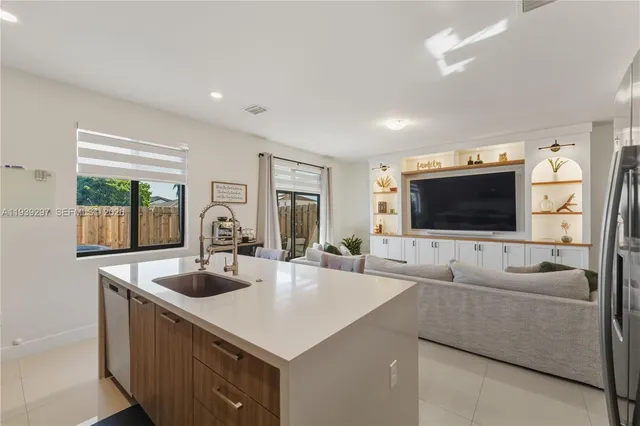 $580,000 | 15736 Southwest 136 Way, Miami, FL 33196