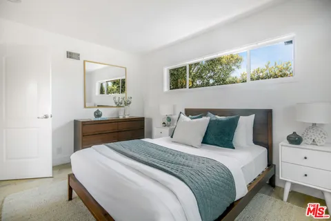 $2,495,000 | 2700 Carmar Drive, Los Angeles, CA 90046