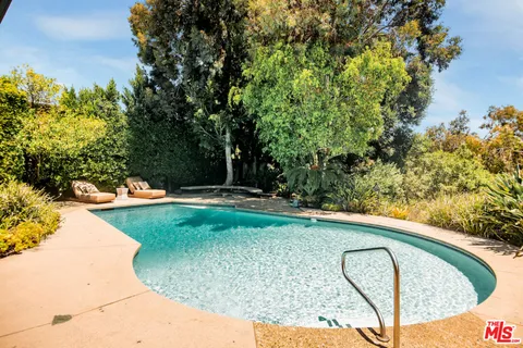 $2,495,000 | 2700 Carmar Drive, Los Angeles, CA 90046