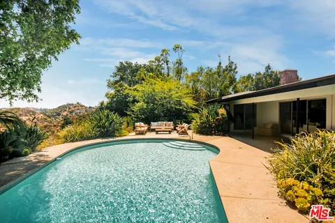 $2,495,000 | 2700 Carmar Drive, Los Angeles, CA 90046