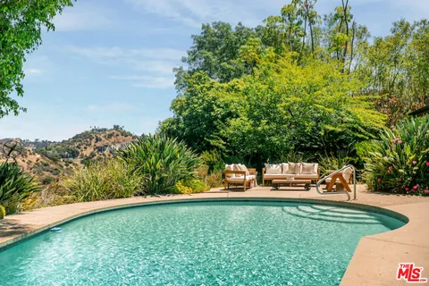 $2,495,000 | 2700 Carmar Drive, Los Angeles, CA 90046