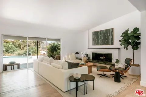 $2,495,000 | 2700 Carmar Drive, Los Angeles, CA 90046