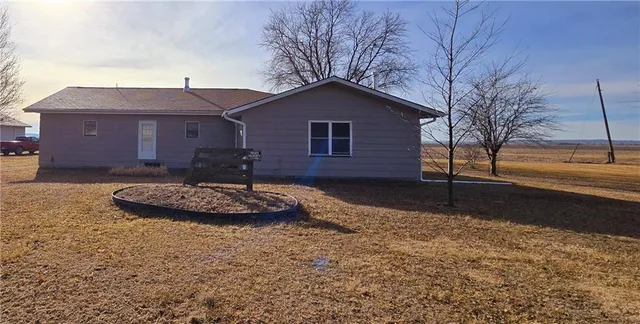 $86,900 | 101 State Hwy A, Watson, MO 64496