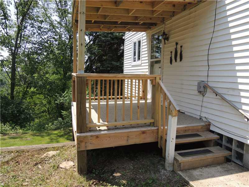 11 River Road Plum, PA 15068 - Photo 6 of 16 Patio/Deck.