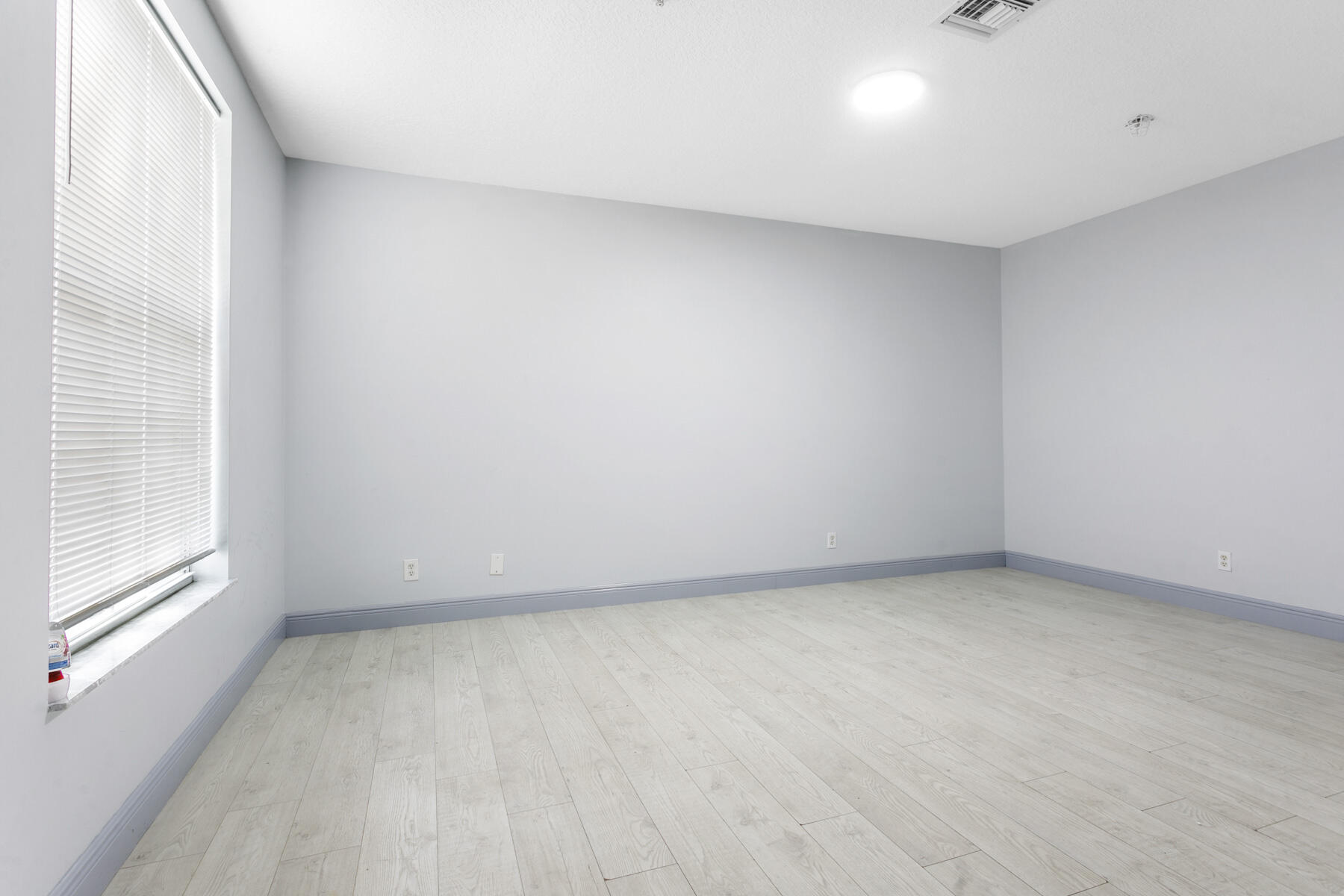 4316 Main Street Jupiter, FL 33458 - Photo 21 of 26 4316_Main_21_MLS