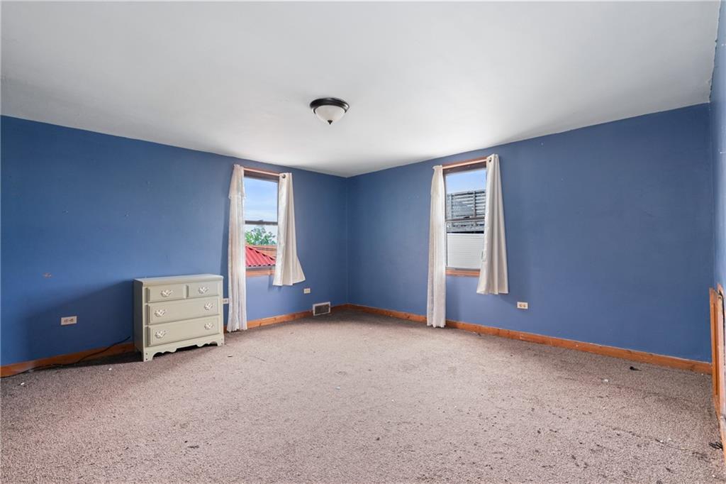 2021 Mt Troy Road Pittsburgh, PA 15212 - Photo 17 of 38