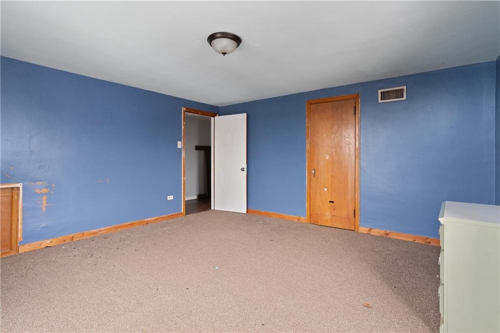 2021 Mt Troy Road Pittsburgh, PA 15212 - Photo 18 of 38