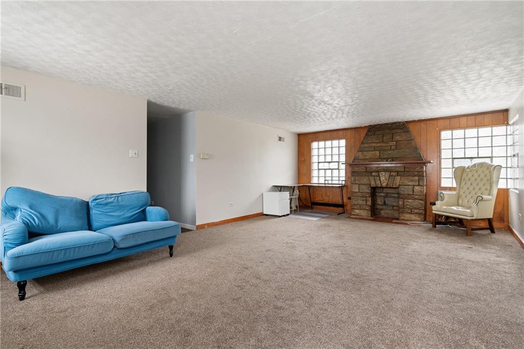 2021 Mt Troy Road Pittsburgh, PA 15212 - Photo 20 of 38