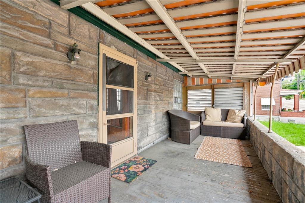 2021 Mt Troy Road Pittsburgh, PA 15212 - Photo 23 of 38