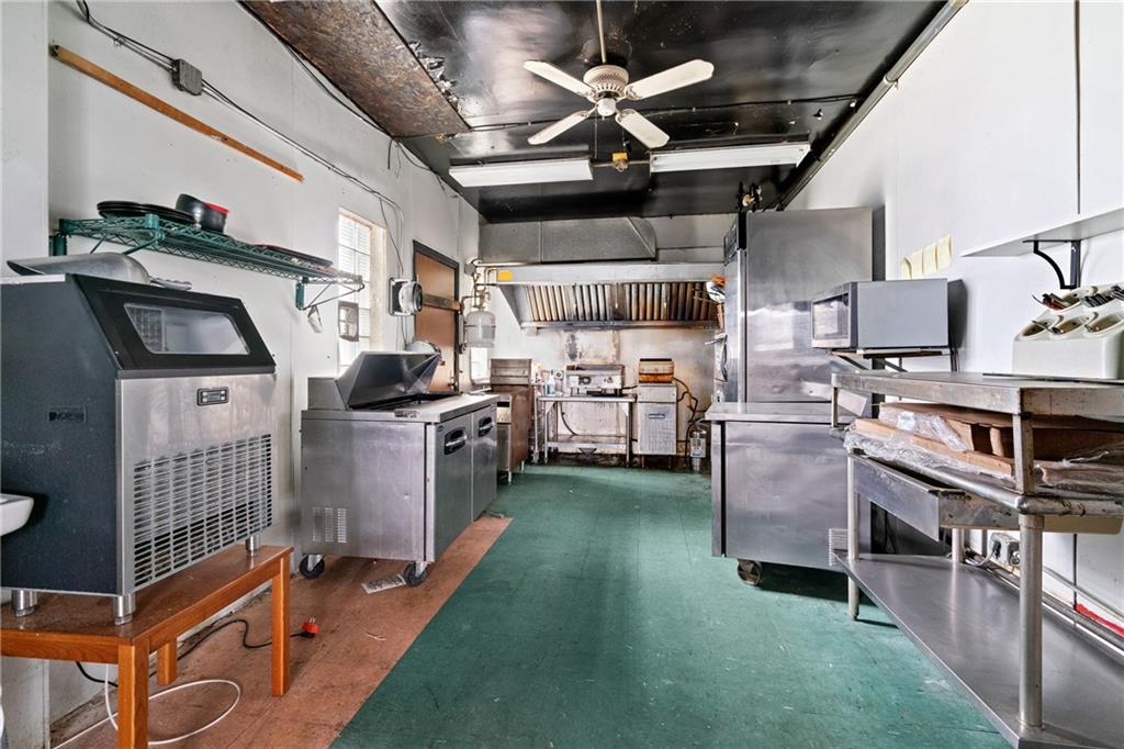 2021 Mt Troy Road Pittsburgh, PA 15212 - Photo 26 of 38