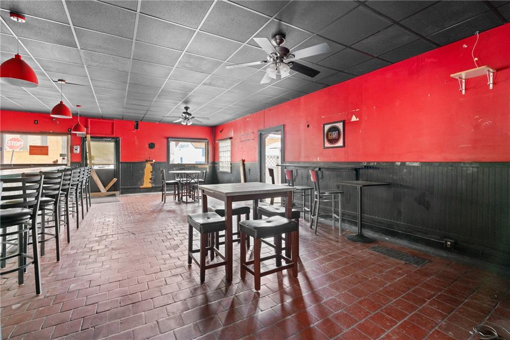 2021 Mt Troy Road Pittsburgh, PA 15212 - Photo 29 of 38