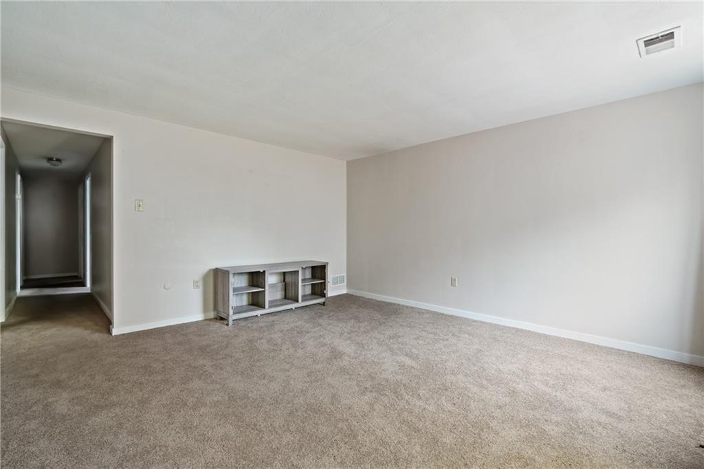 2021 Mt Troy Road Pittsburgh, PA 15212 - Photo 6 of 38