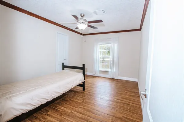 $389,900 | 245 Ravenwood Road, Waynesville, GA 31566
