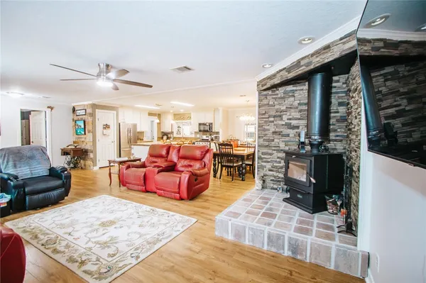 $389,900 | 245 Ravenwood Road, Waynesville, GA 31566