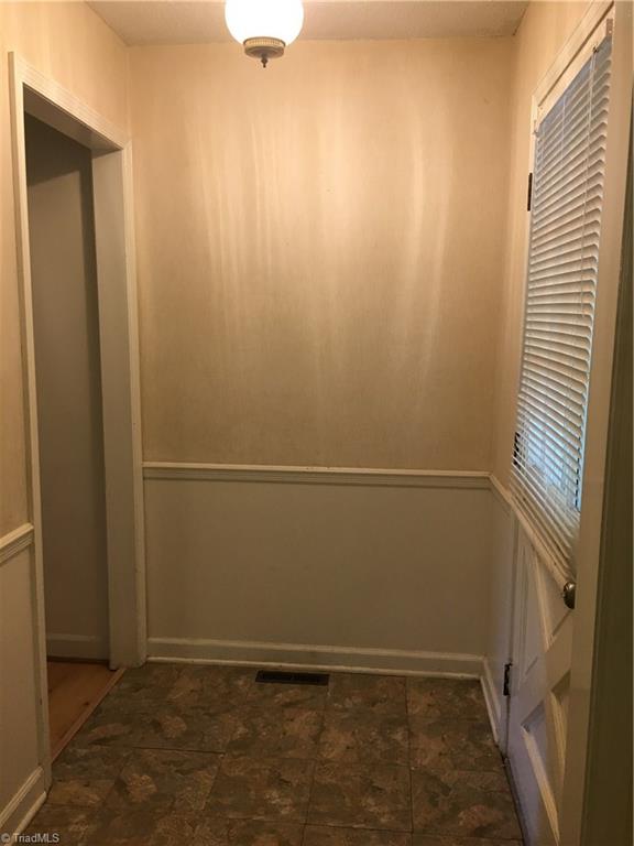 141 Laura Road Madison, NC 27025 - Photo 6 of 29 Gallery Image 6