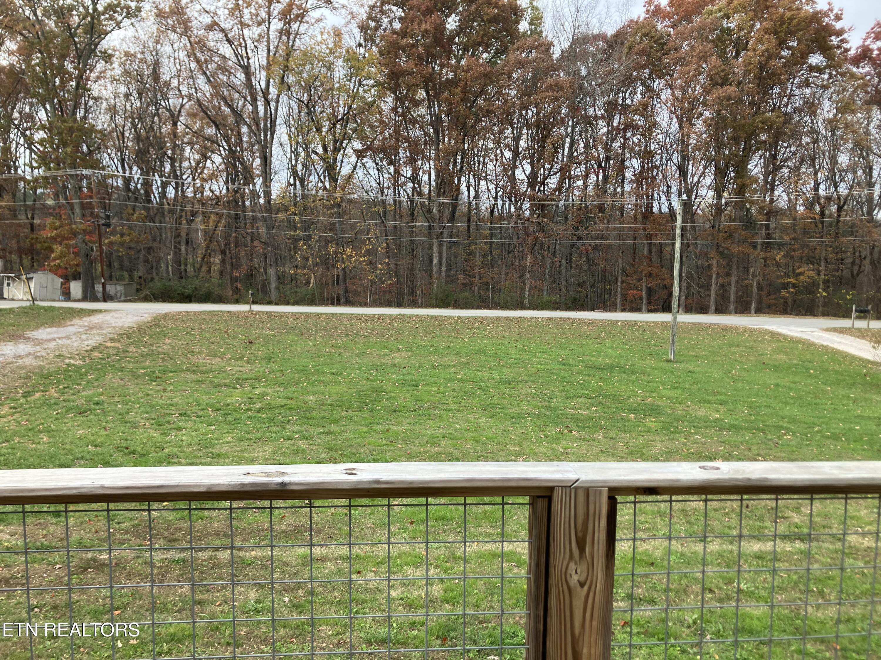 5508 Fort Sumter Road Knoxville, TN 37938 - Photo 3 of 20 IMG_4192
