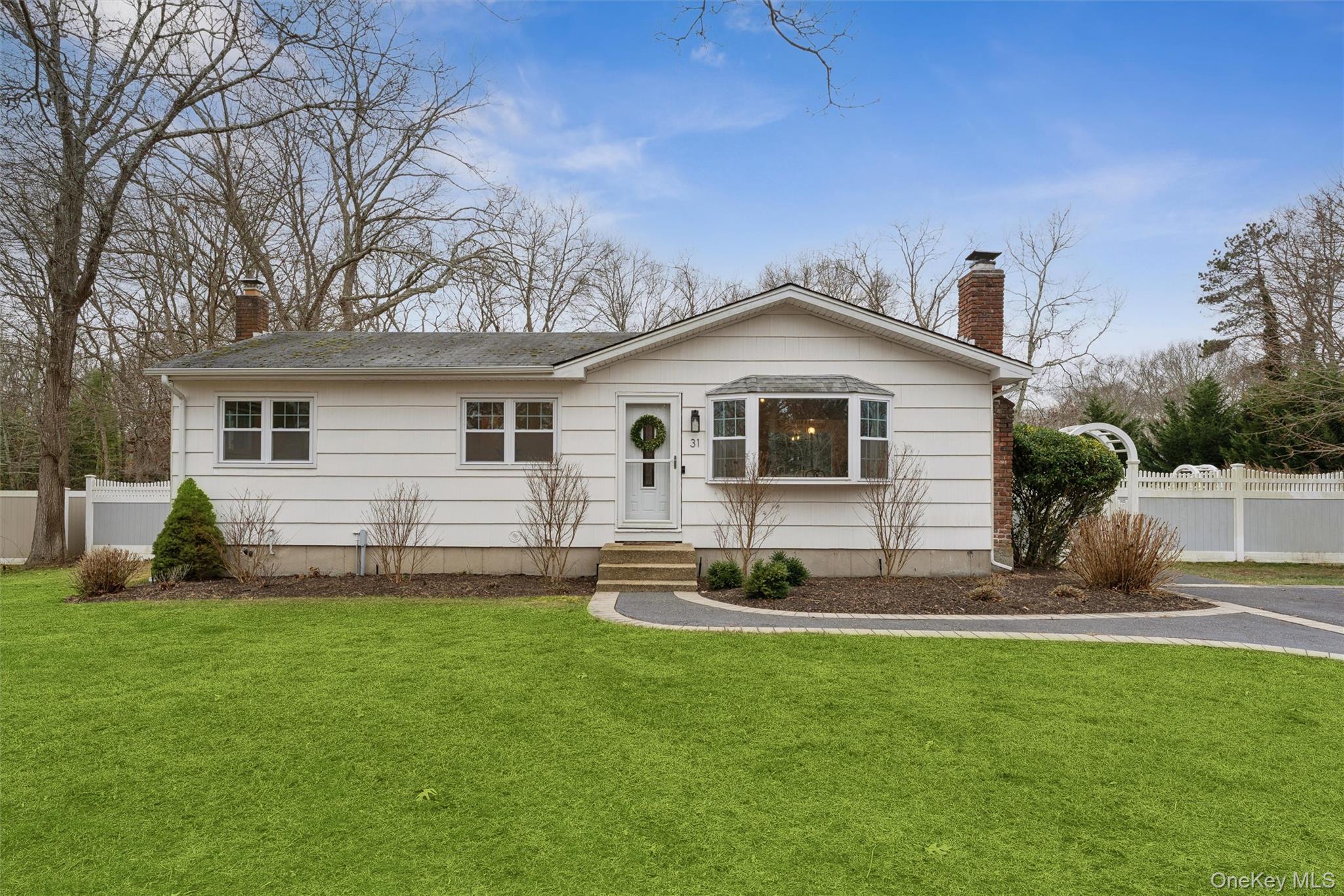 31 Howell Place Speonk, NY 11972 - Photo 1 of 16 Single story home with a chimney