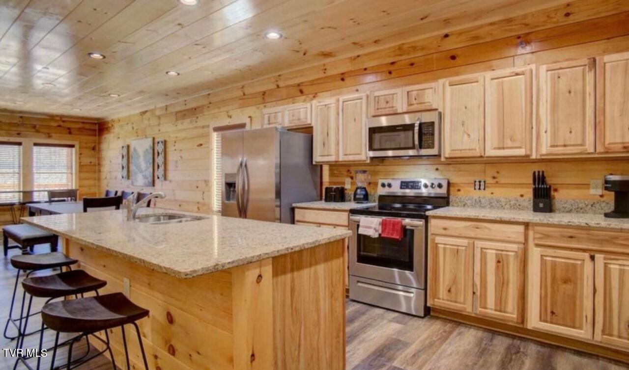 2951 Fiddler's Creek Way Pigeon Forge, TN 37863 - Photo 13 of 43 IMG_7192