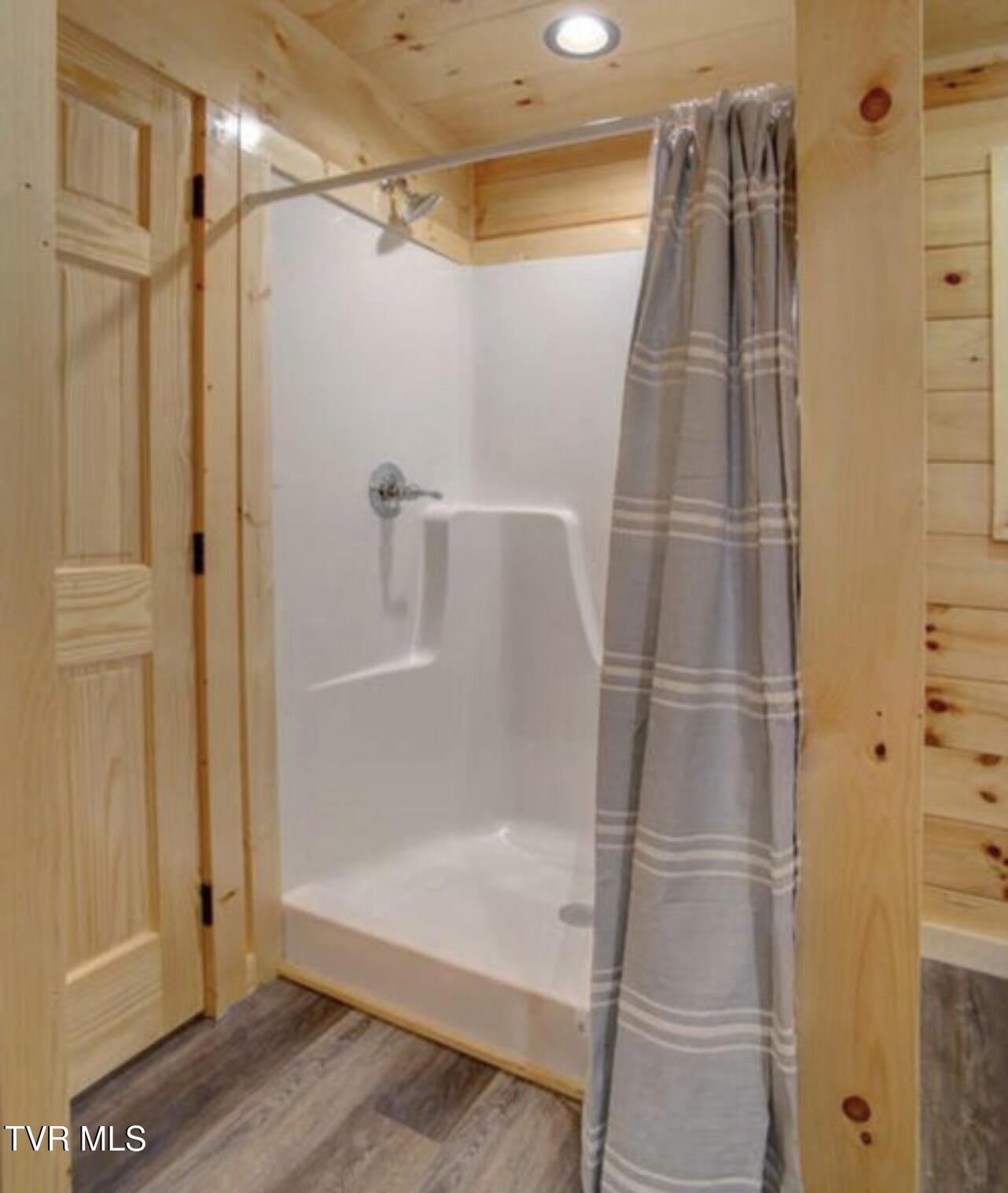 2951 Fiddler's Creek Way Pigeon Forge, TN 37863 - Photo 20 of 43 IMG_7203