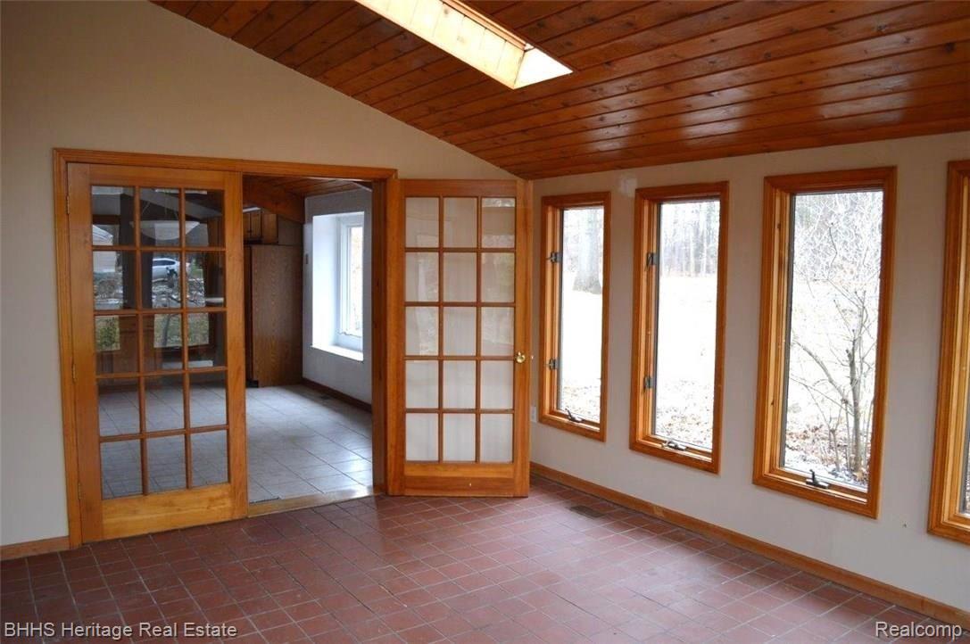 9209 Maltby Road Brighton, MI 48116 - Photo 12 of 35 Sun Room 2.jpg