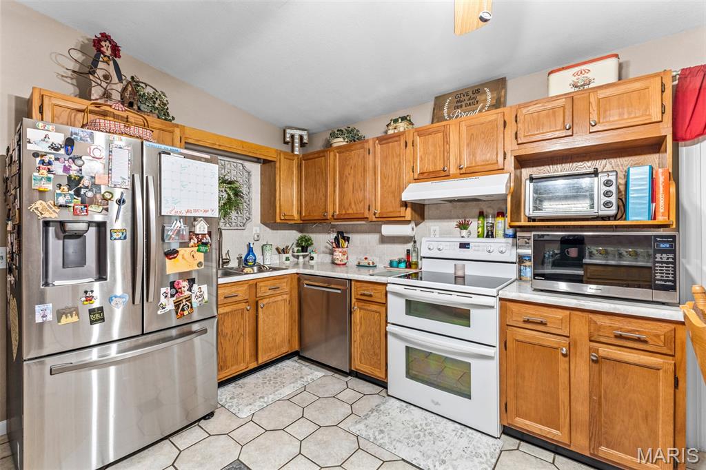 102 Laura Street Farmington, MO 63640 - Photo 11 of 23