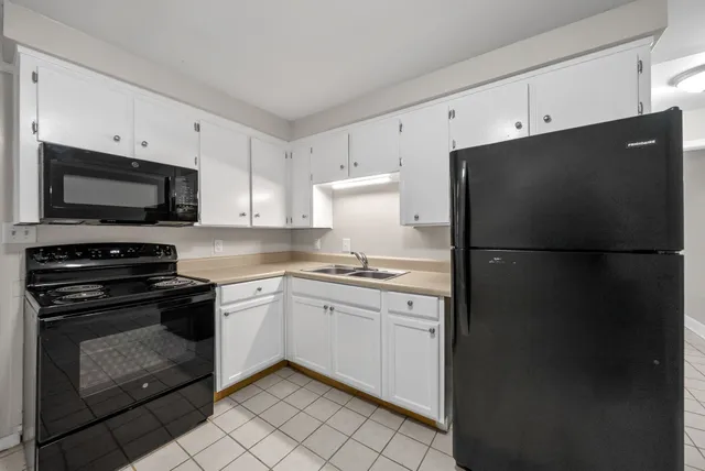 $895 | 432 Circle Drive, Unit D, Clarksville, TN 37043