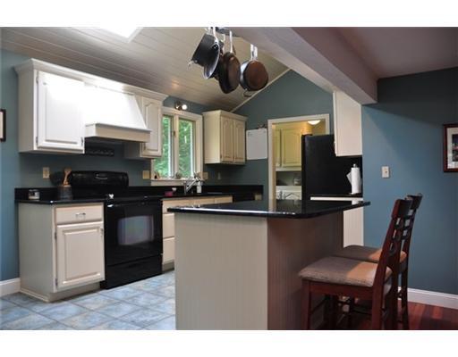 8 Ledge Hill Road Gorham, ME 04038 - Photo 5 of 21 Kitchen.
