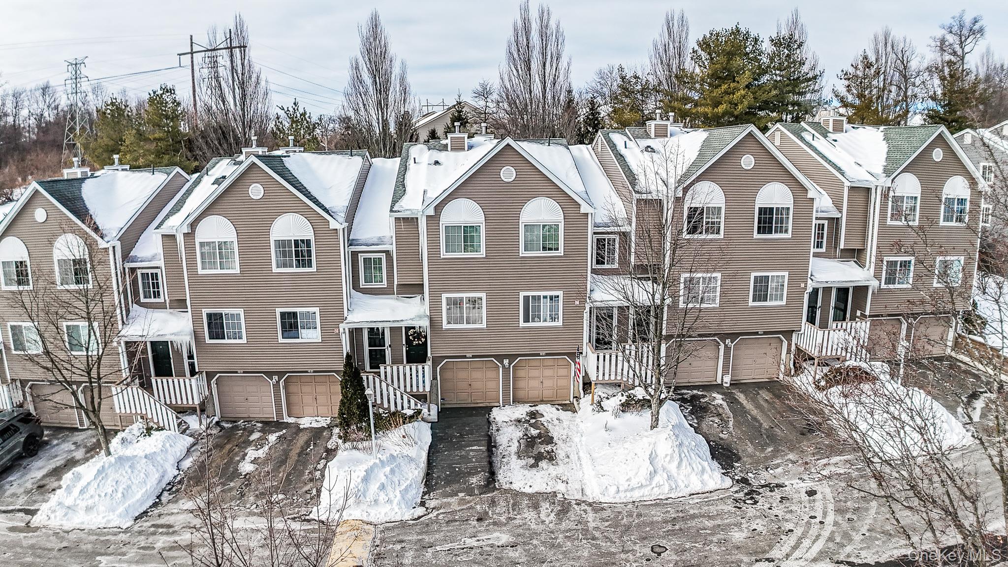 200 Eagle Ridge Way Nanuet, NY 10954 - Photo 3 of 14