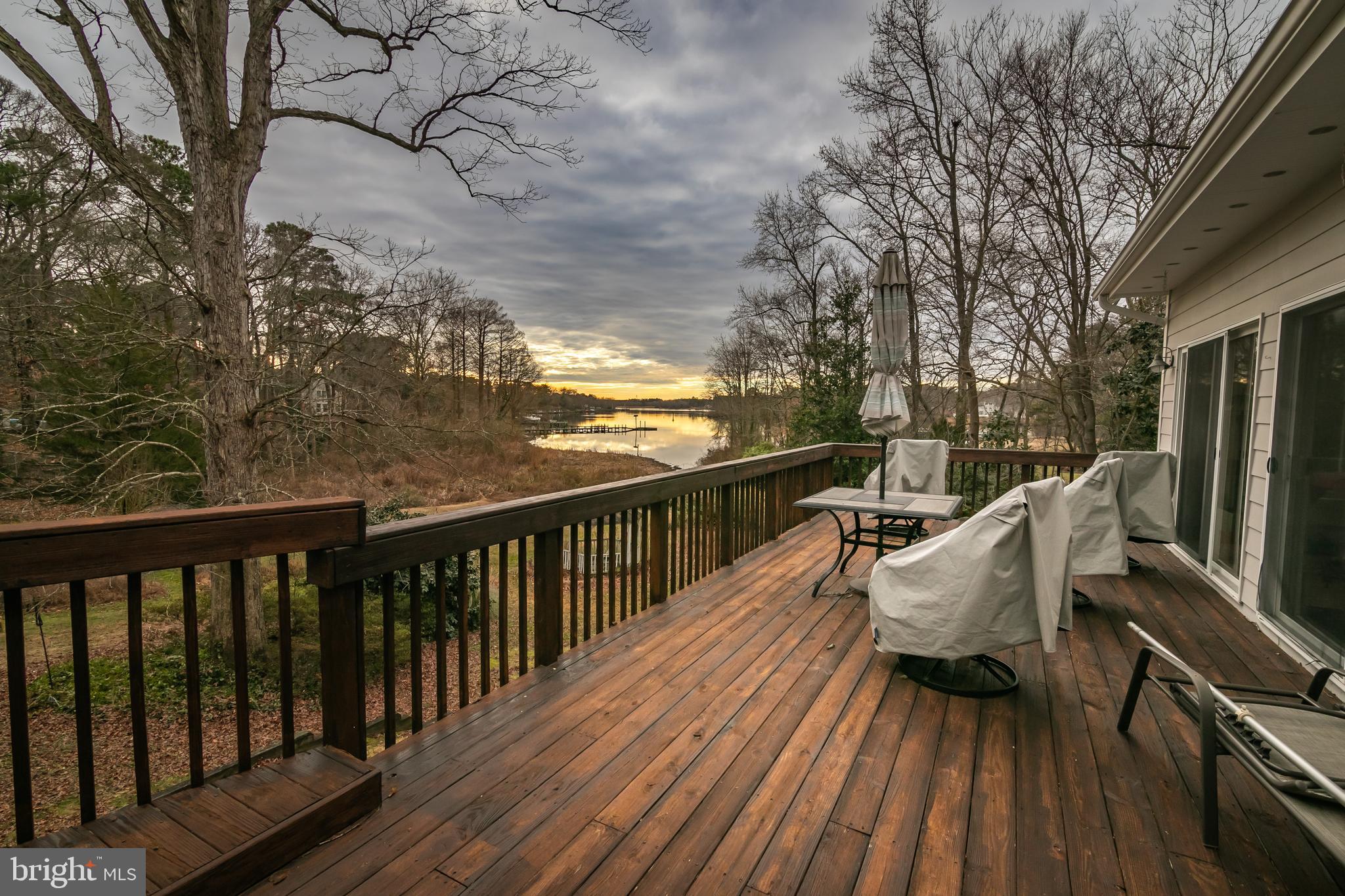 Beautiful water/river views!