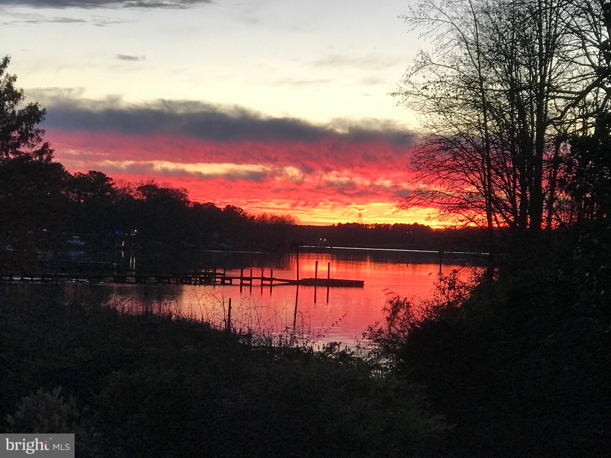 Beautiful water/river views!