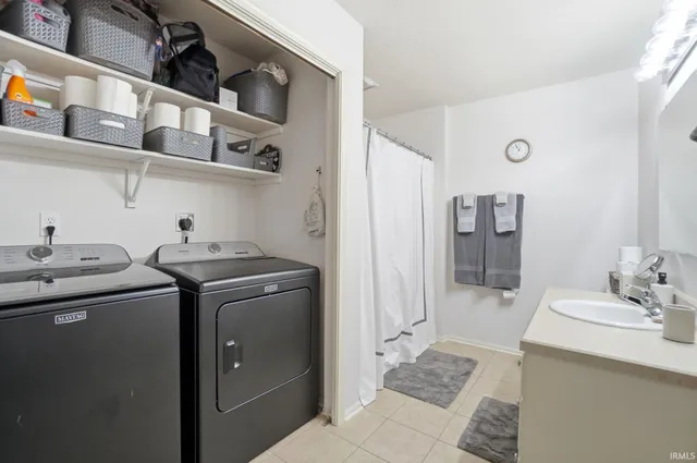 $189,900 | 1918 Beechmont Drive, Fort Wayne, IN 46825