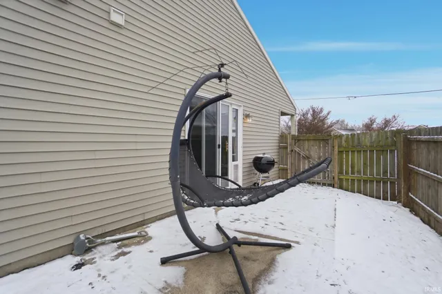 $189,900 | 1918 Beechmont Drive, Fort Wayne, IN 46825