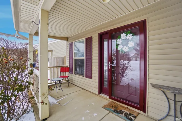 $189,900 | 1918 Beechmont Drive, Fort Wayne, IN 46825