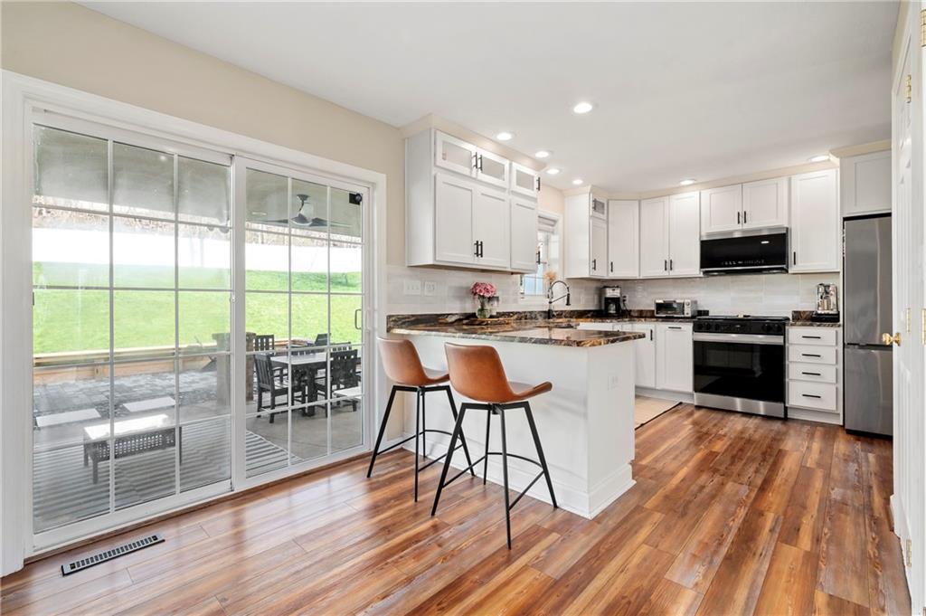 5010 Oak Point Drive McKees Rocks, PA 15136 - Photo 11 of 37