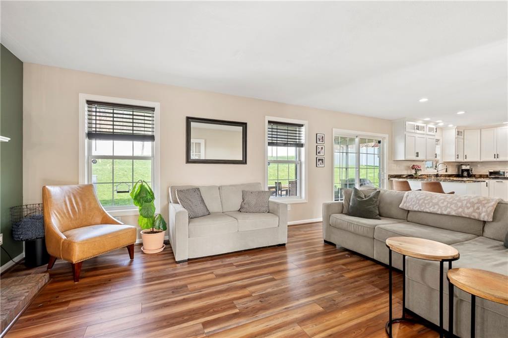 5010 Oak Point Drive McKees Rocks, PA 15136 - Photo 14 of 37