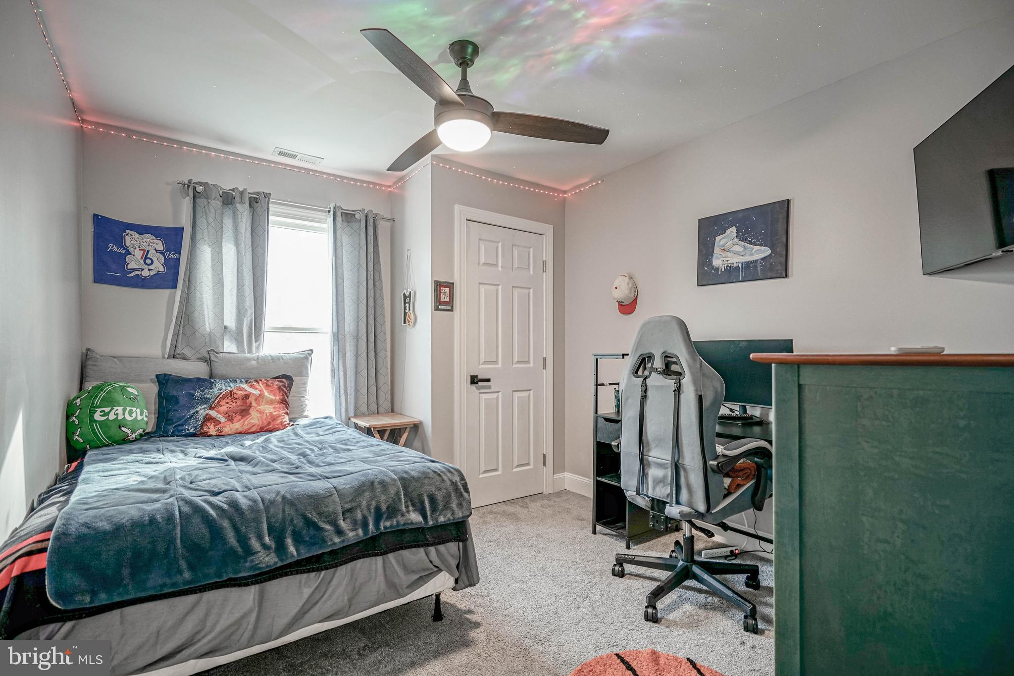 139 Rutgers Road Pennsville, NJ 08070 - Photo 45 of 75 Bedroom 3 with carpet & fan