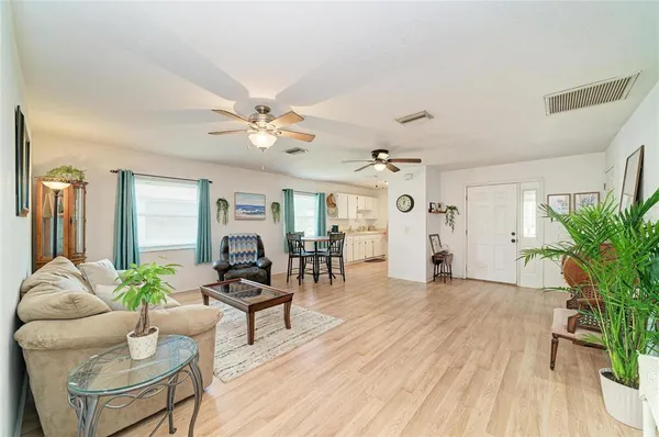 $325,000 | 2713 11th Avenue West, Bradenton, FL 34205