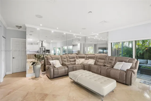 $6,300 | 11243 Northwest 58th Terrace, Unit 1, Doral, FL 33178