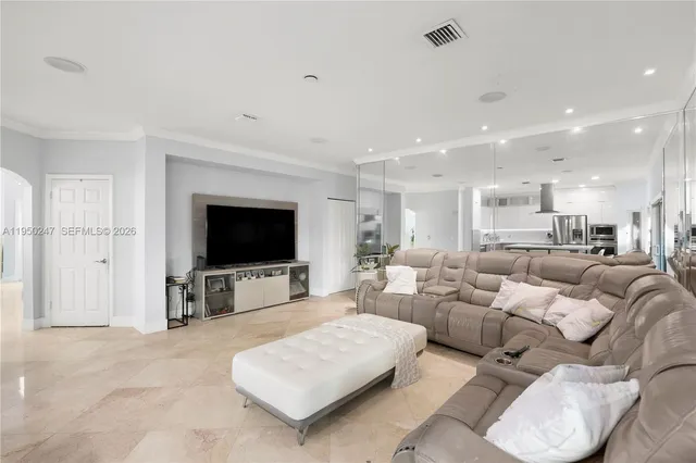 $6,300 | 11243 Northwest 58th Terrace, Unit 1, Doral, FL 33178