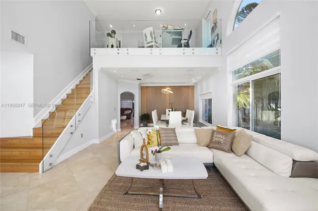 $6,300 | 11243 Northwest 58th Terrace, Unit 1, Doral, FL 33178