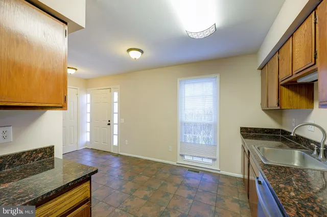 $2,900 | 1831 Tufa Terrace, Silver Spring, MD 20904